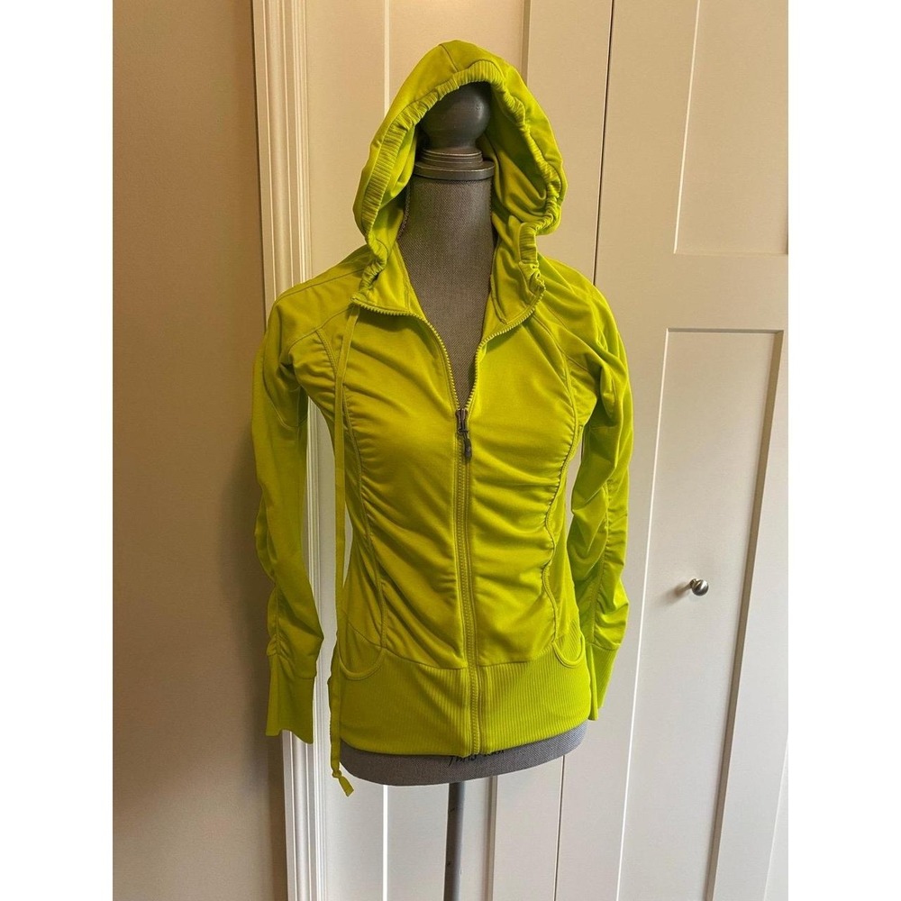 Athleta Neon Yellow Lime Hooded Jacket Small Beach Travel Running R1